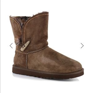 UGG Australia Medow Chocolate Brown Boots